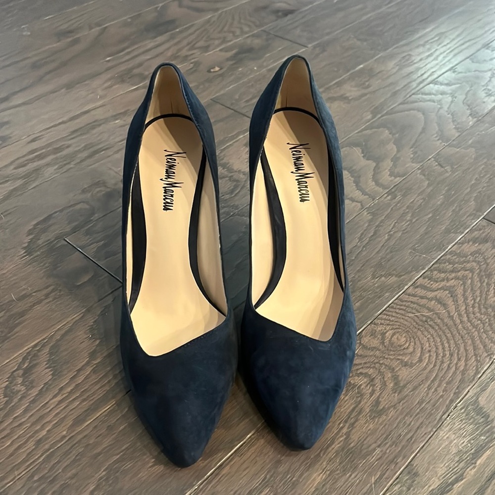 Neiman Marcus pumps
